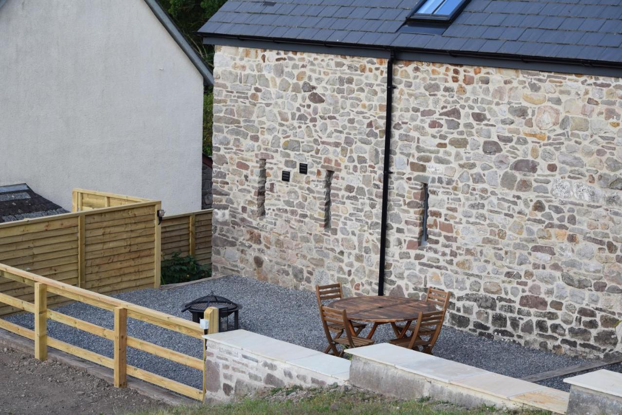 Cowshed In The Black Mountains Abergavenny Bagian luar foto