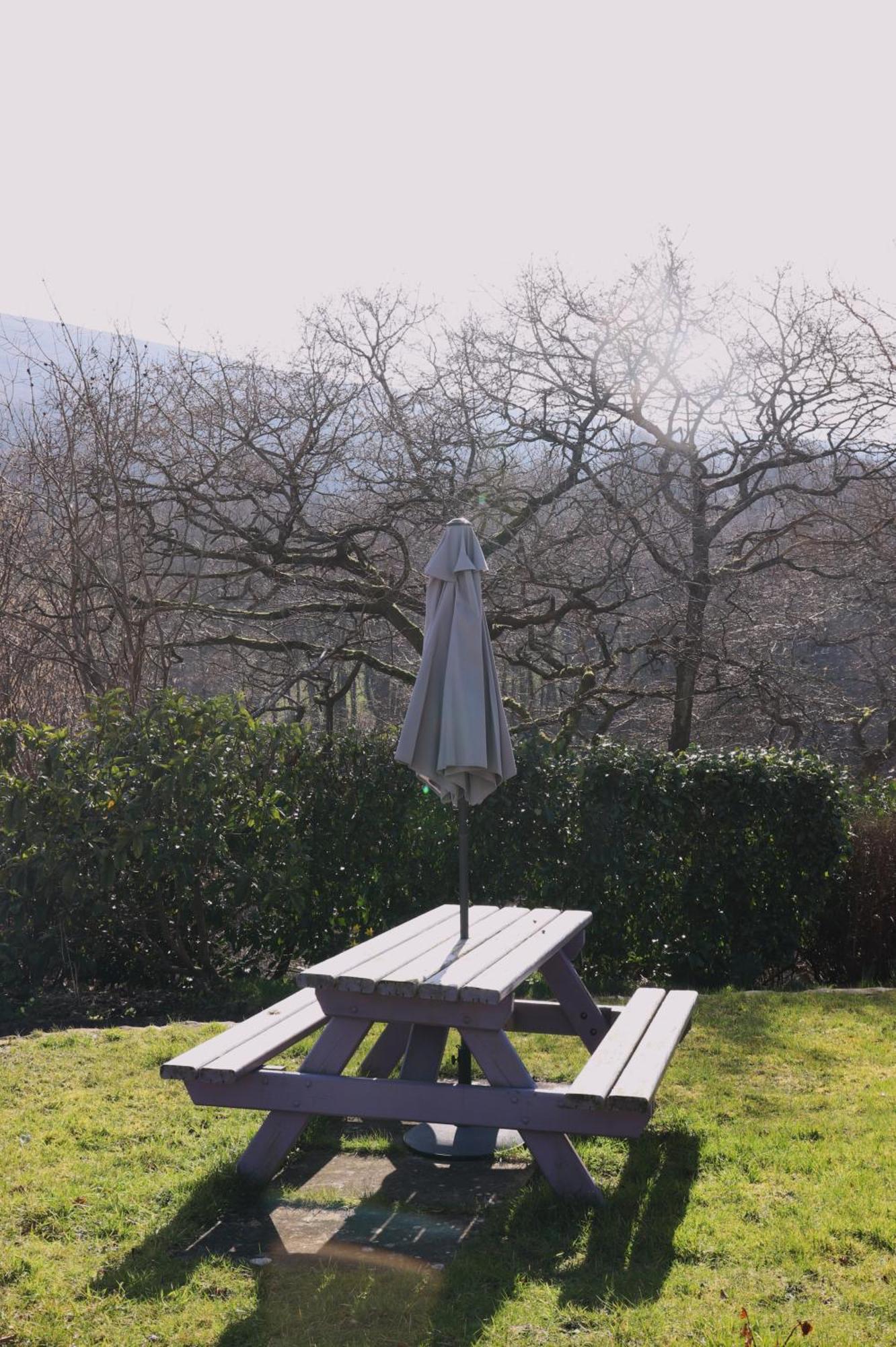 Cowshed In The Black Mountains Abergavenny Bagian luar foto